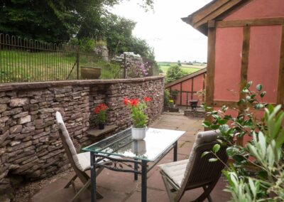 Holiday cottages with private patio in Herefordshire | Thatch Close Cottages